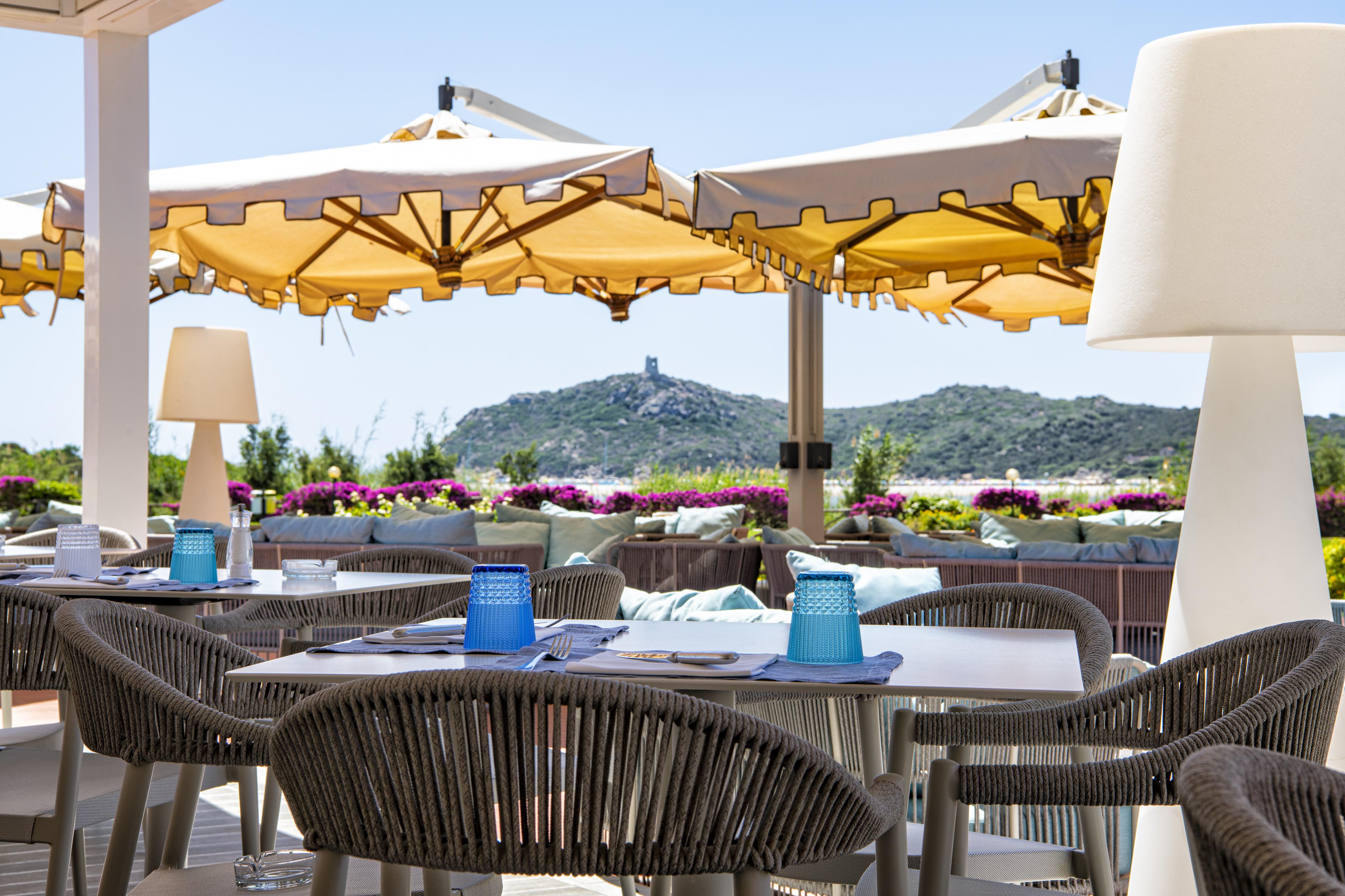 Pullman Timi Ama Sardegna Hotel Villasimius Bagian luar foto