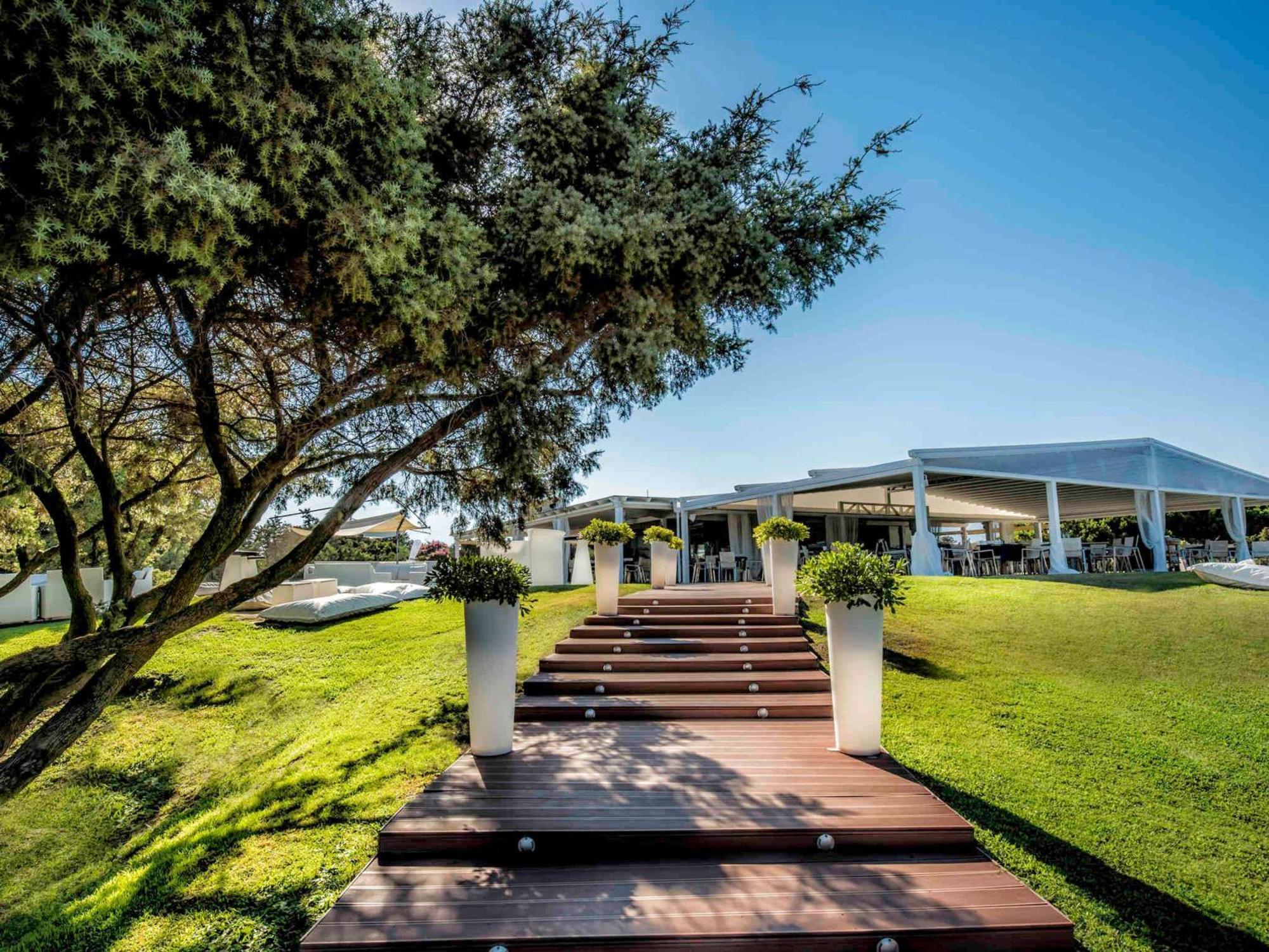 Pullman Timi Ama Sardegna Hotel Villasimius Bagian luar foto