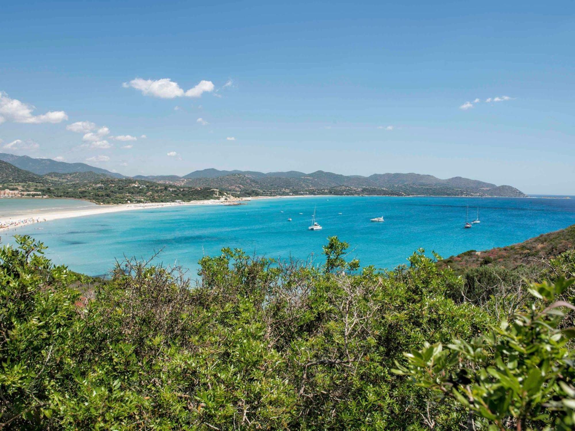 Pullman Timi Ama Sardegna Hotel Villasimius Bagian luar foto