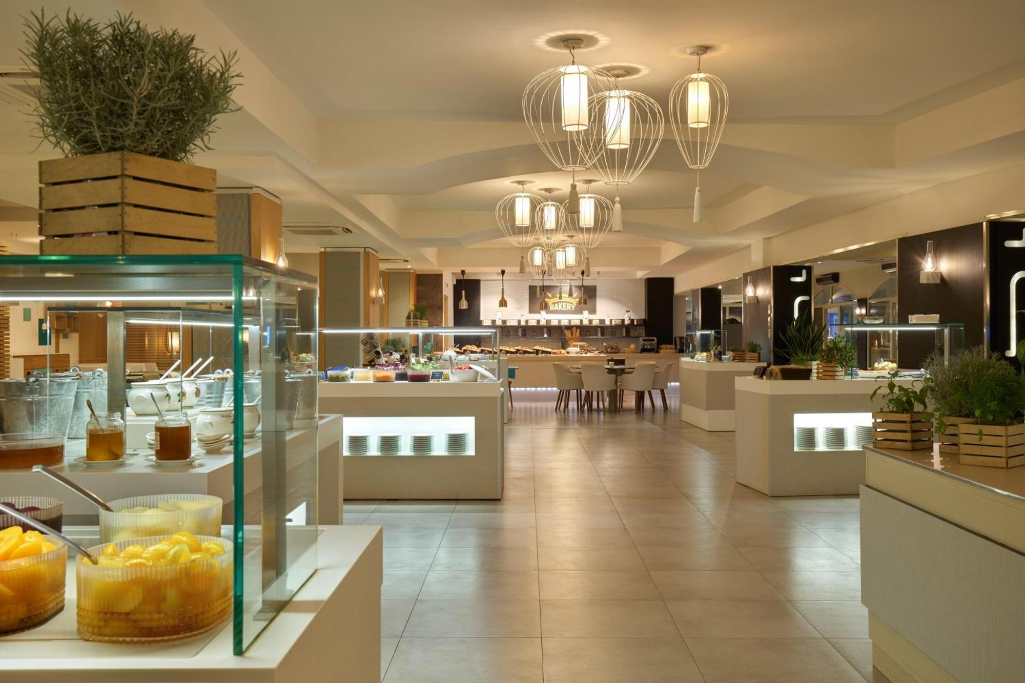 Pullman Timi Ama Sardegna Hotel Villasimius Bagian luar foto