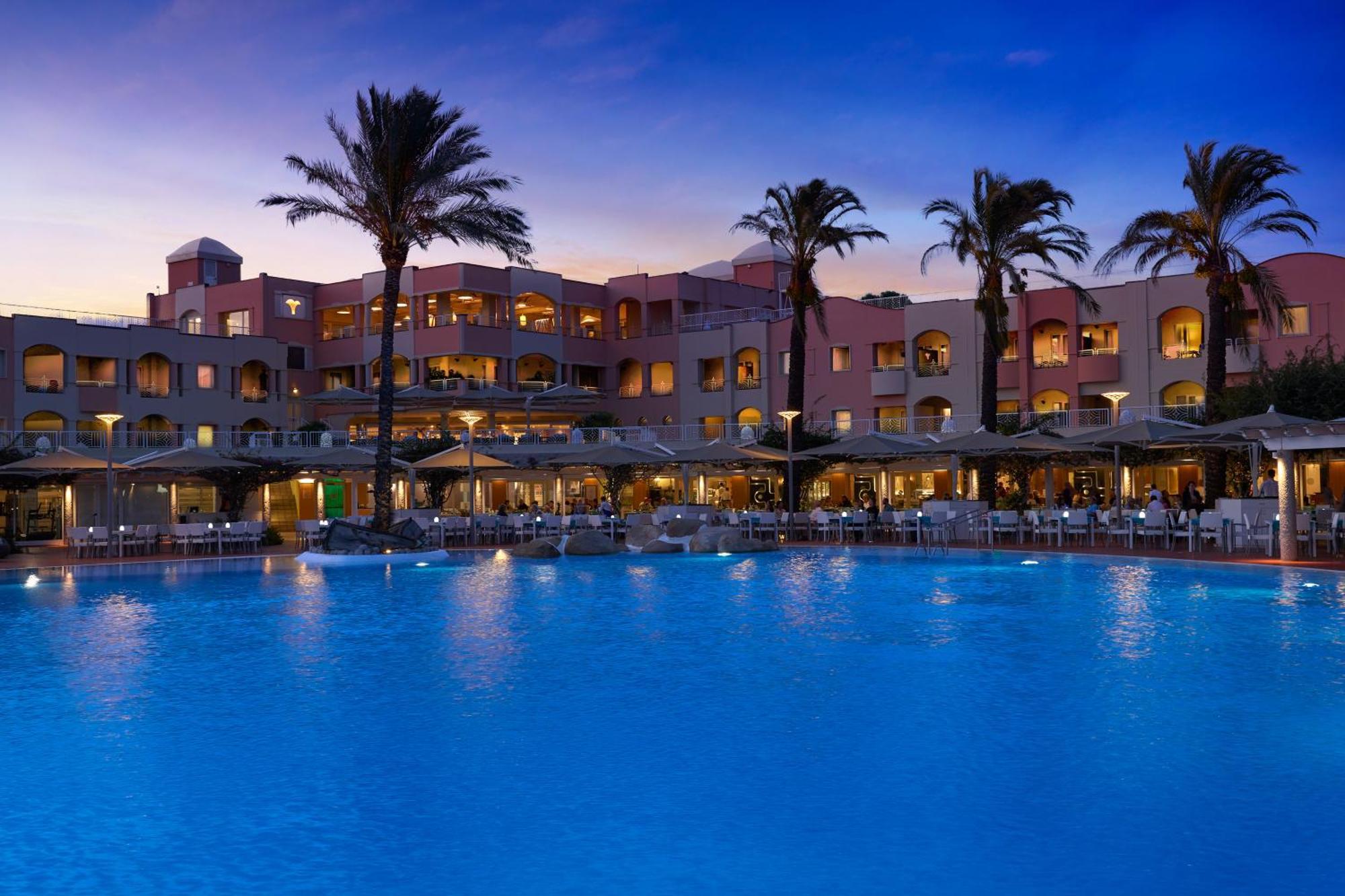 Pullman Timi Ama Sardegna Hotel Villasimius Bagian luar foto