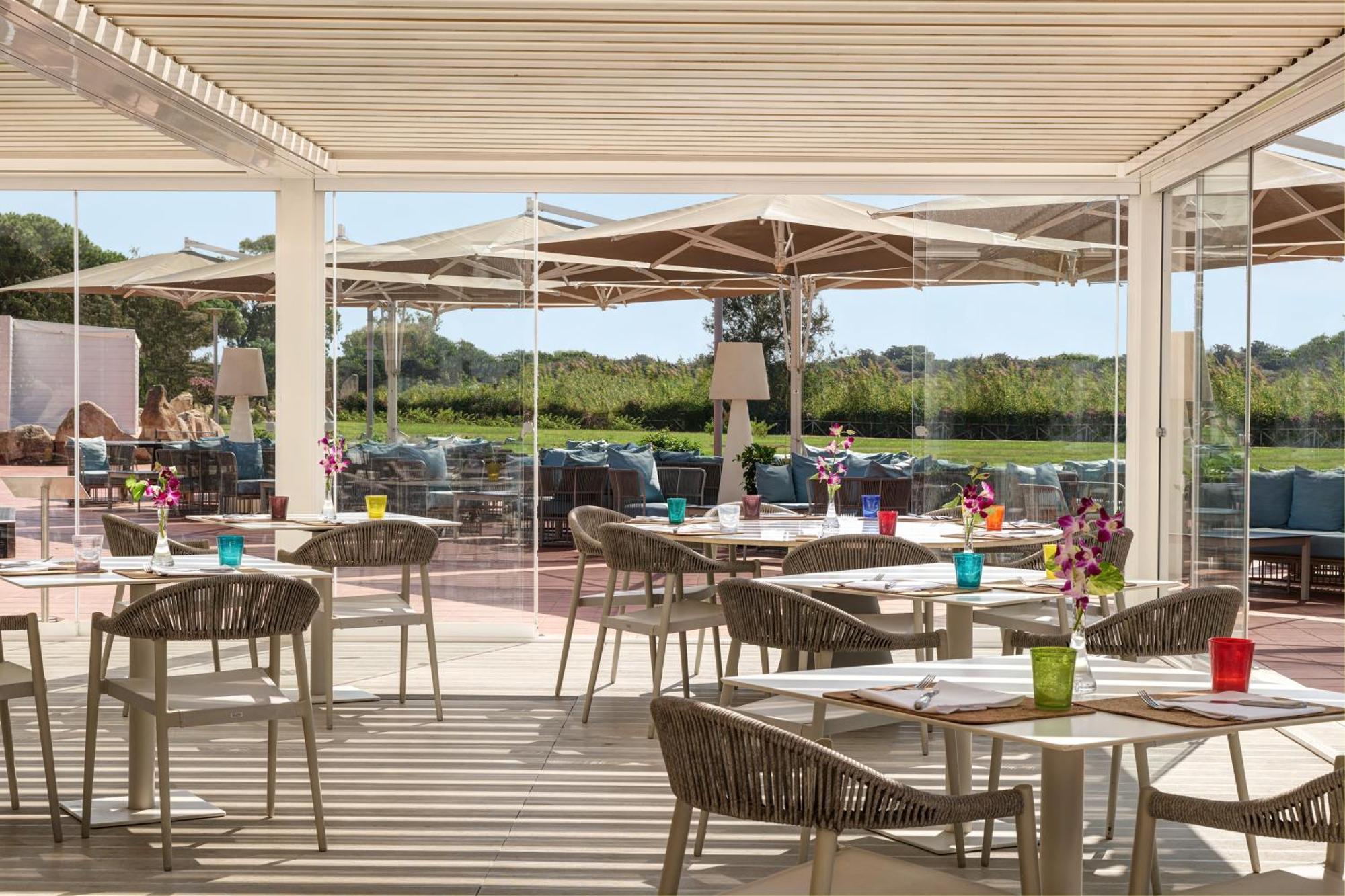 Pullman Timi Ama Sardegna Hotel Villasimius Bagian luar foto