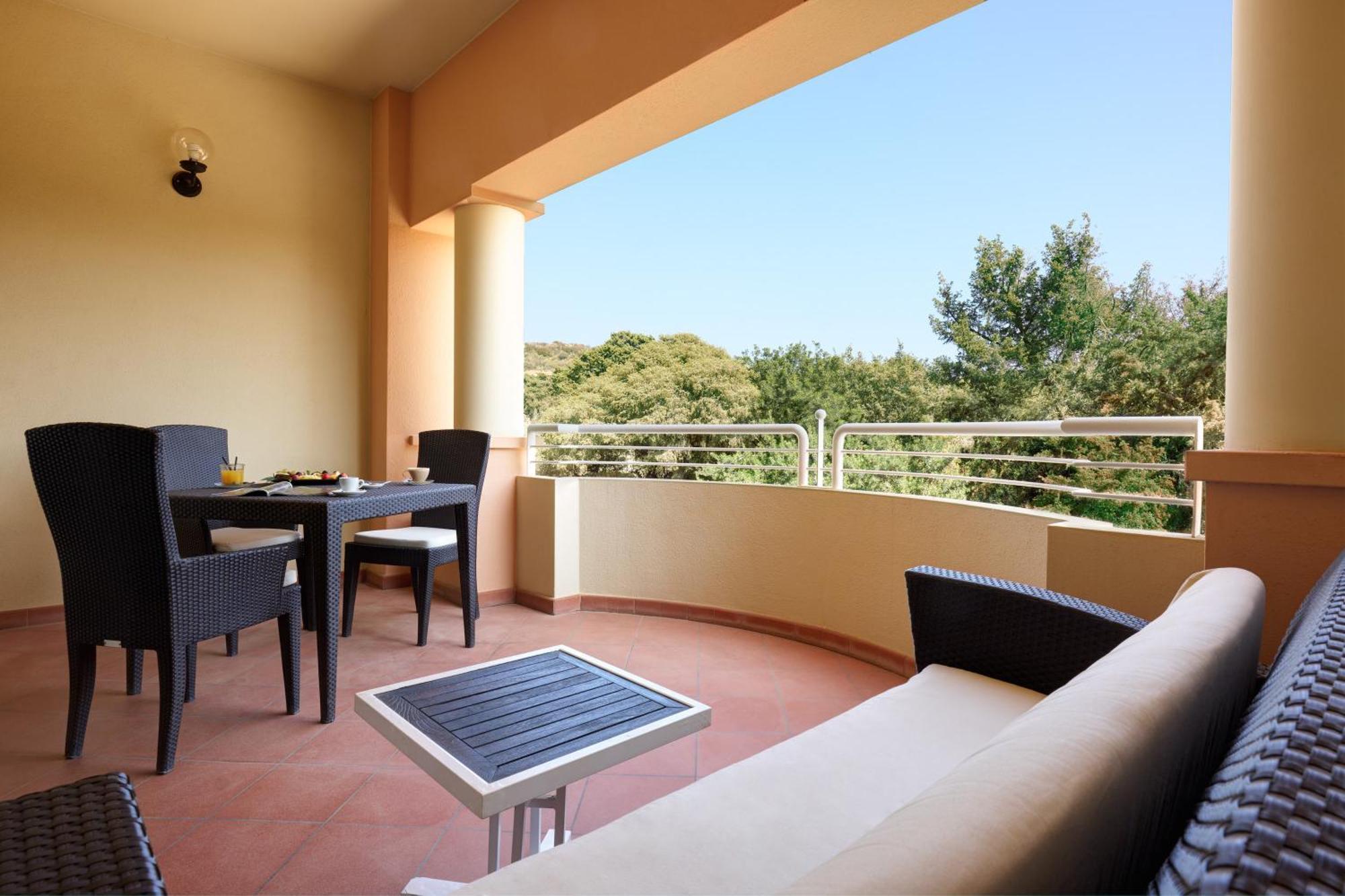 Pullman Timi Ama Sardegna Hotel Villasimius Bagian luar foto